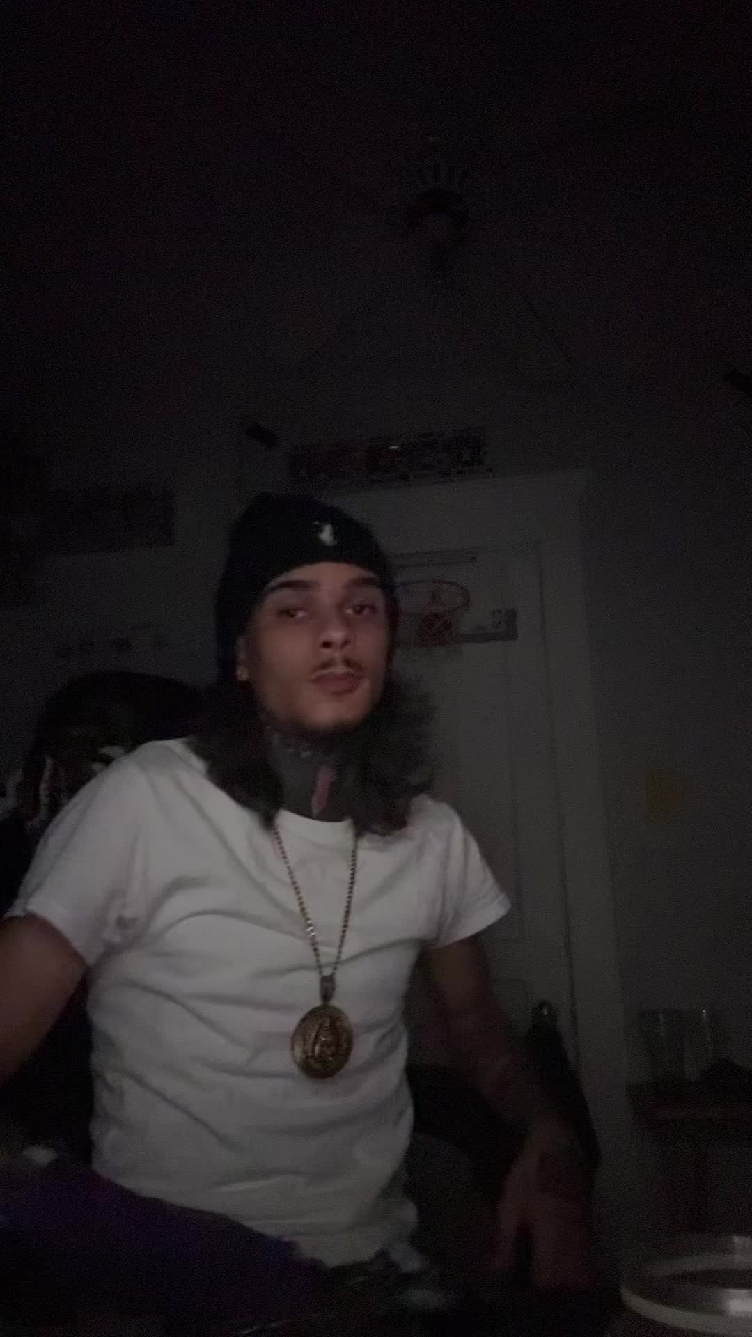 @️