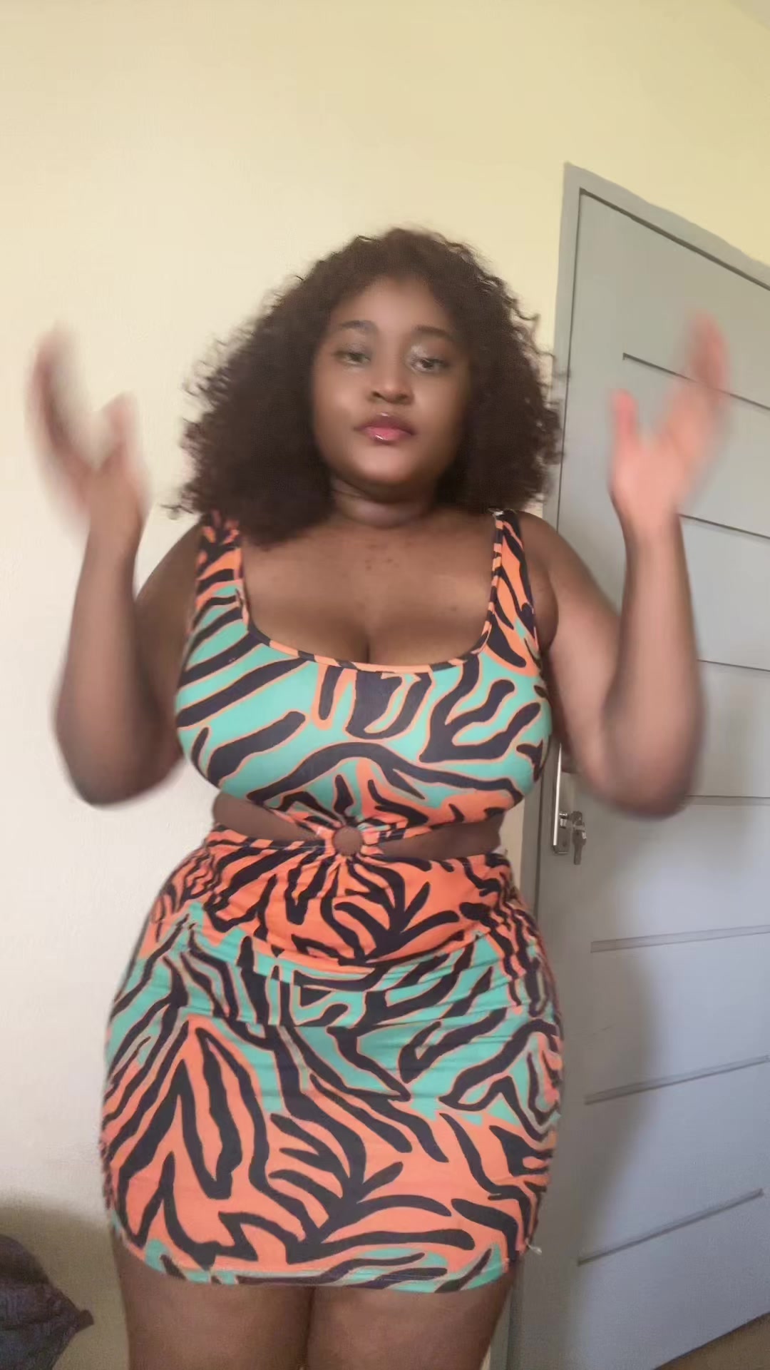 @Coconwarr