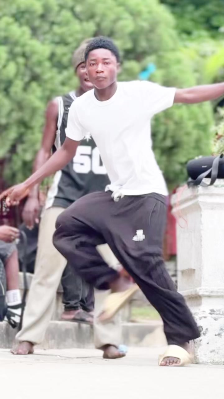 @OLAMIDE JAPA SKIZZY⛸️🔊