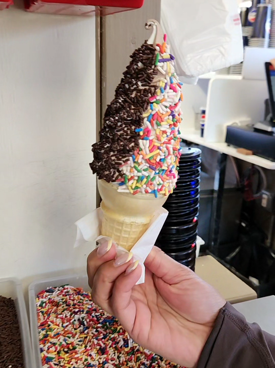 @JoesDairyBar&Grill