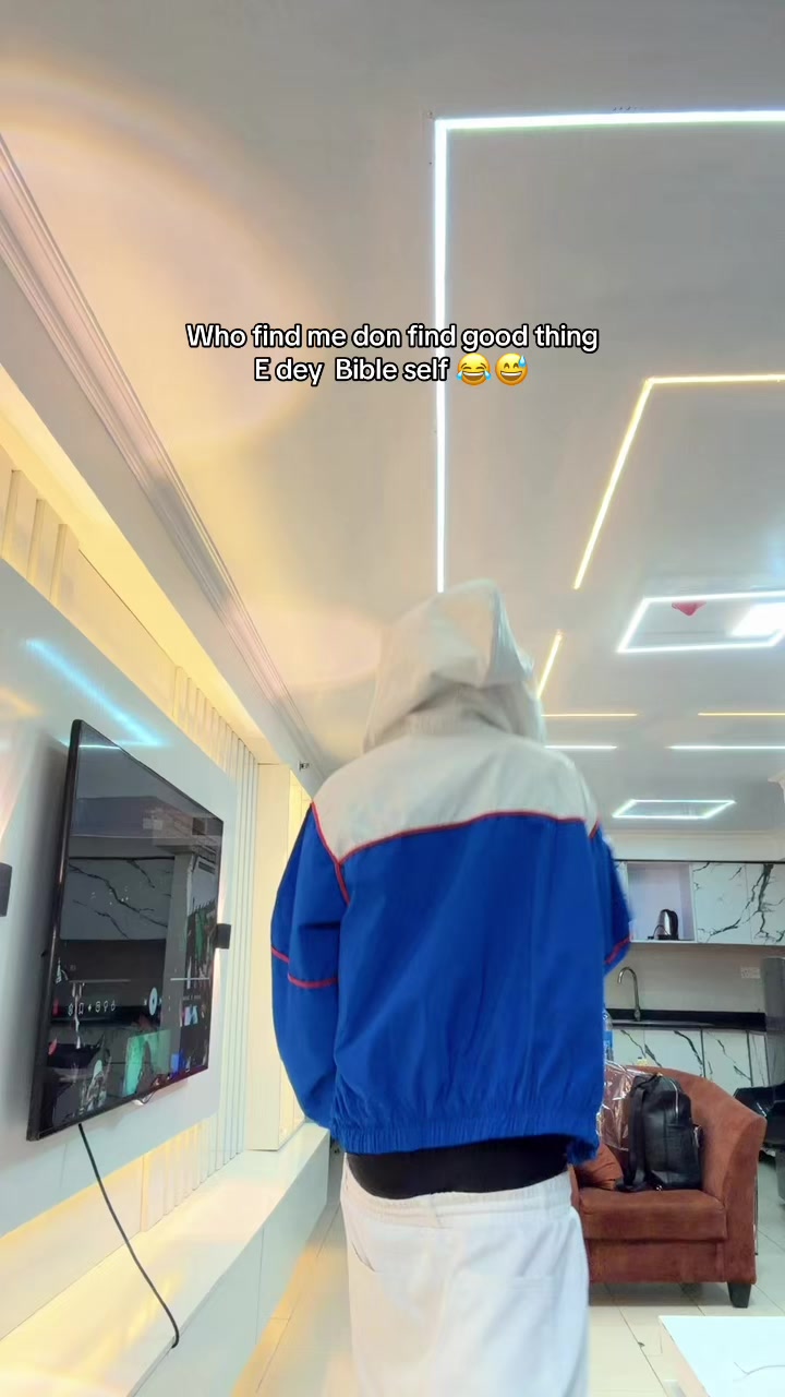@PERRY ๐ฆโญ๏ธ๐๐