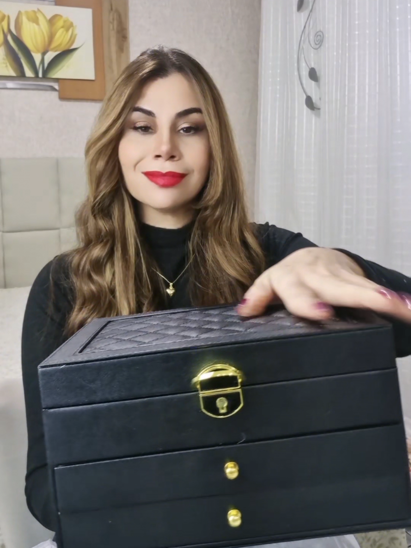 @Fernanda Caterina