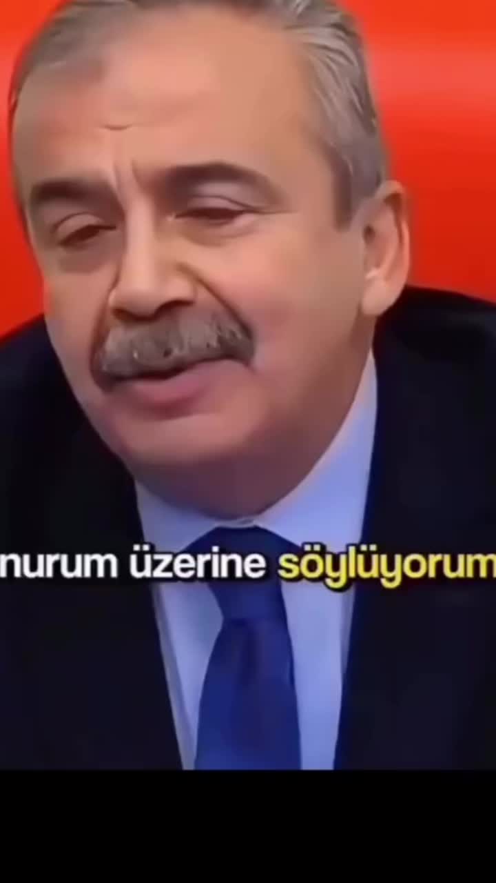 @H~S