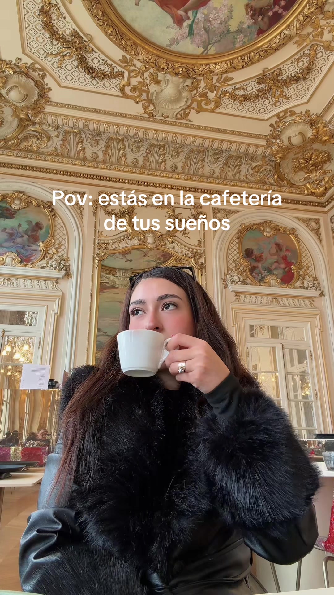 @Renata LUNA 🍸💋