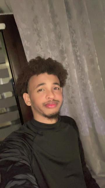 @Emraan🇸🇴🇩🇪