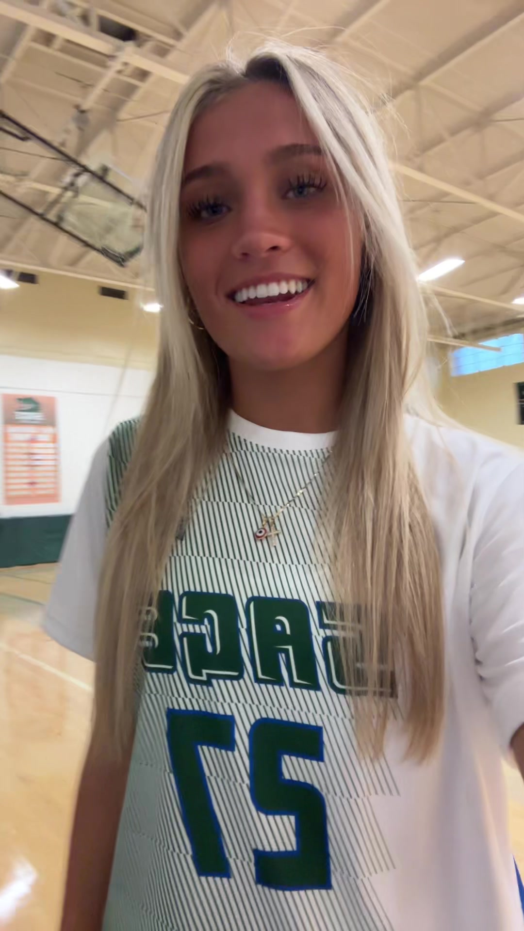 @urjustahoe1