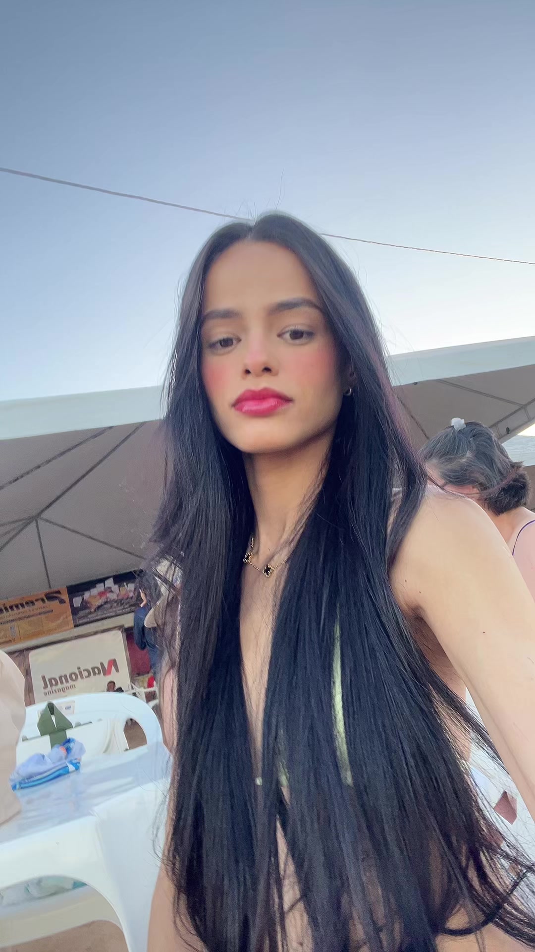 @vlogvanessa