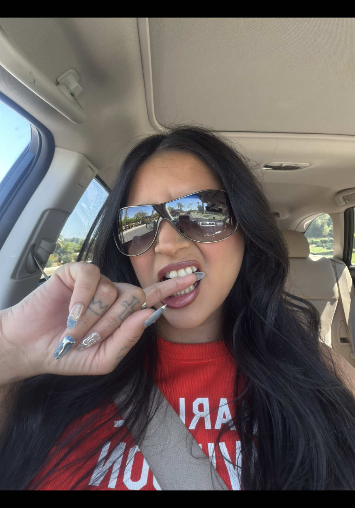 @LizzCastles ♱