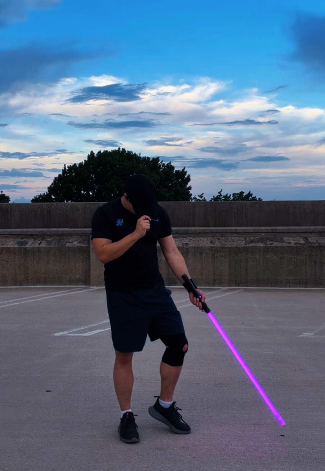 @Lightsaber_boi