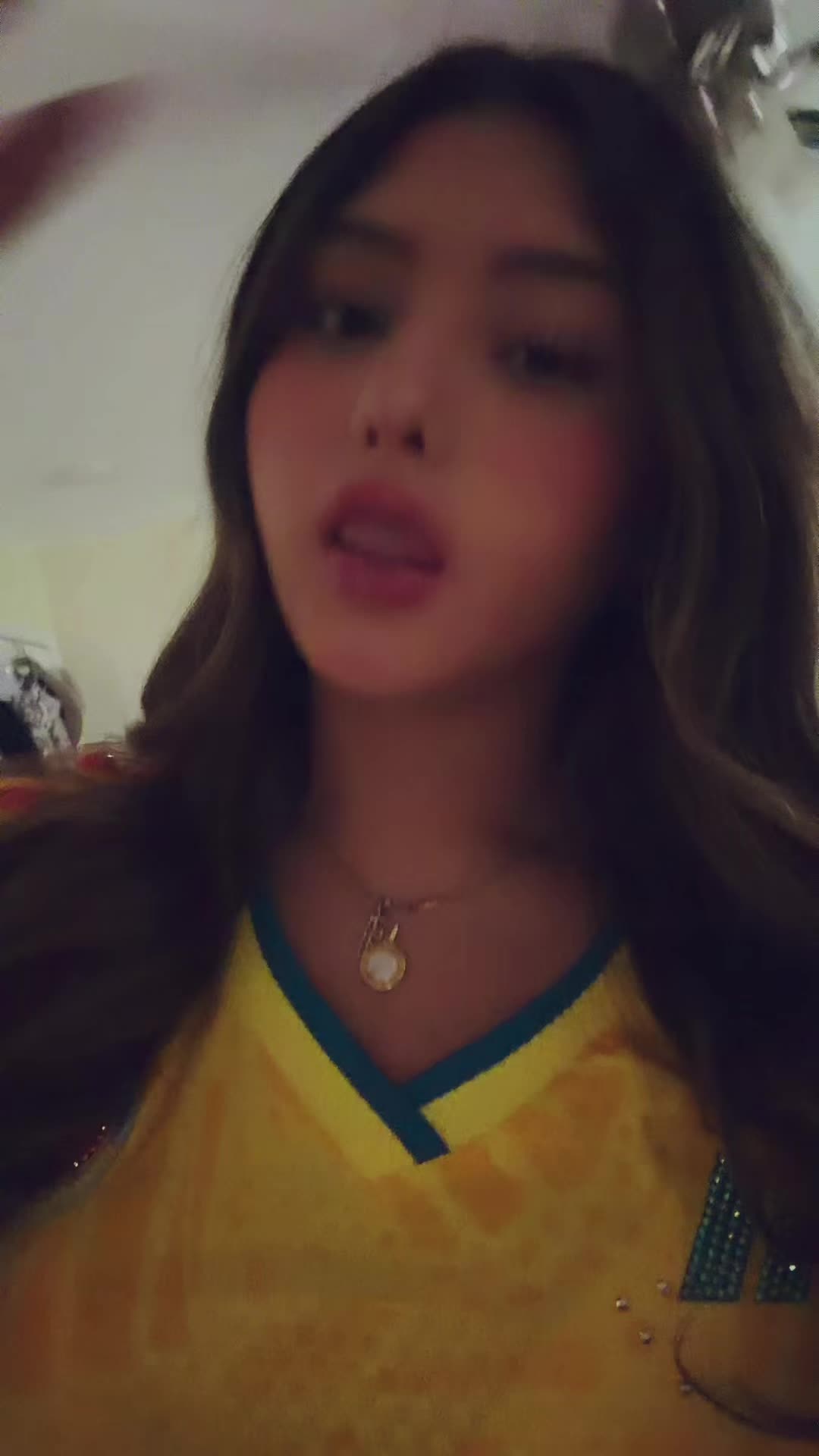 @Isabella