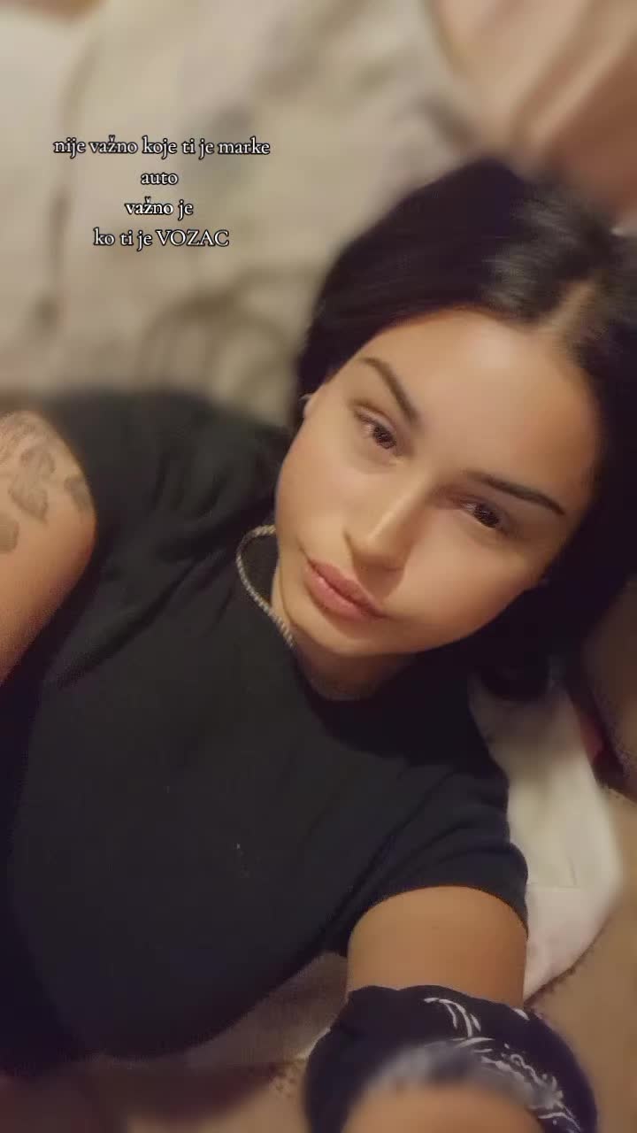 @Elenaa04
