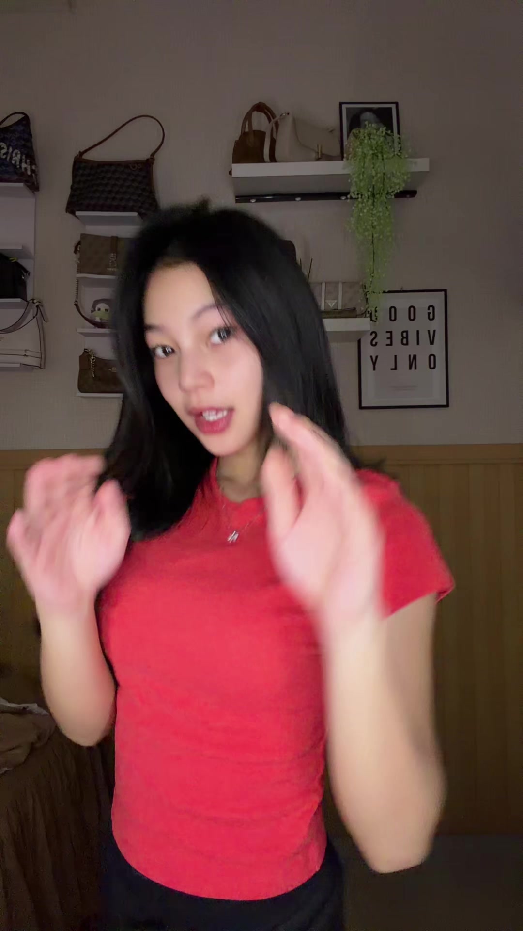 @queena_gadis