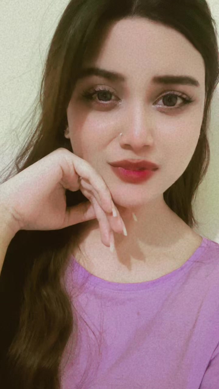 @Emaan🕊️✨