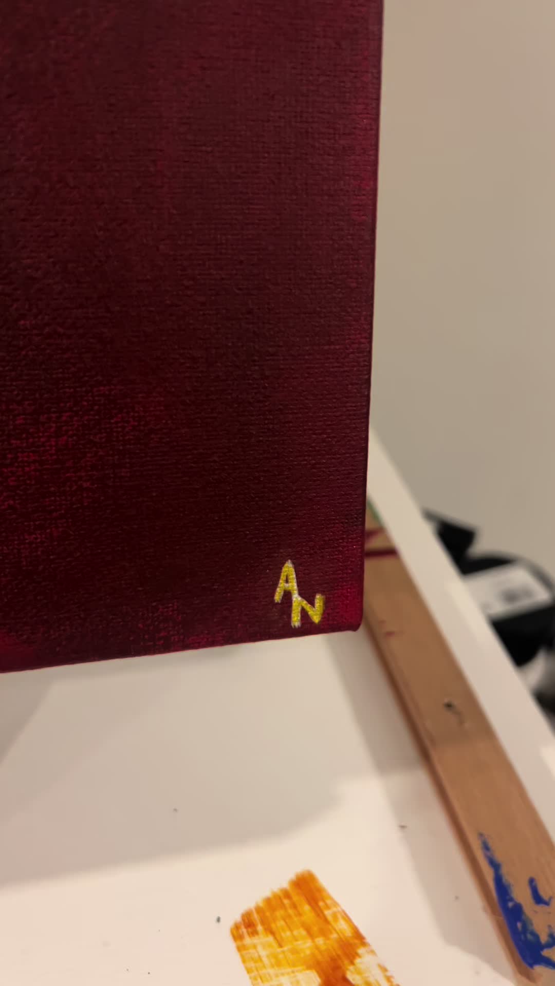 @Ava