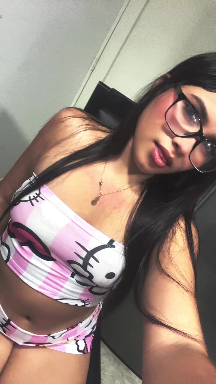 @loraineacosta