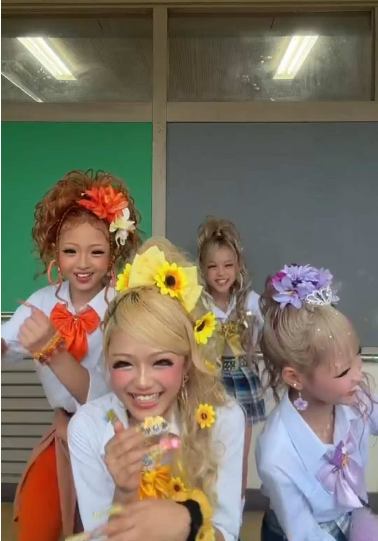 @しゅうぽよ💛👑KOGYARU専属モデル