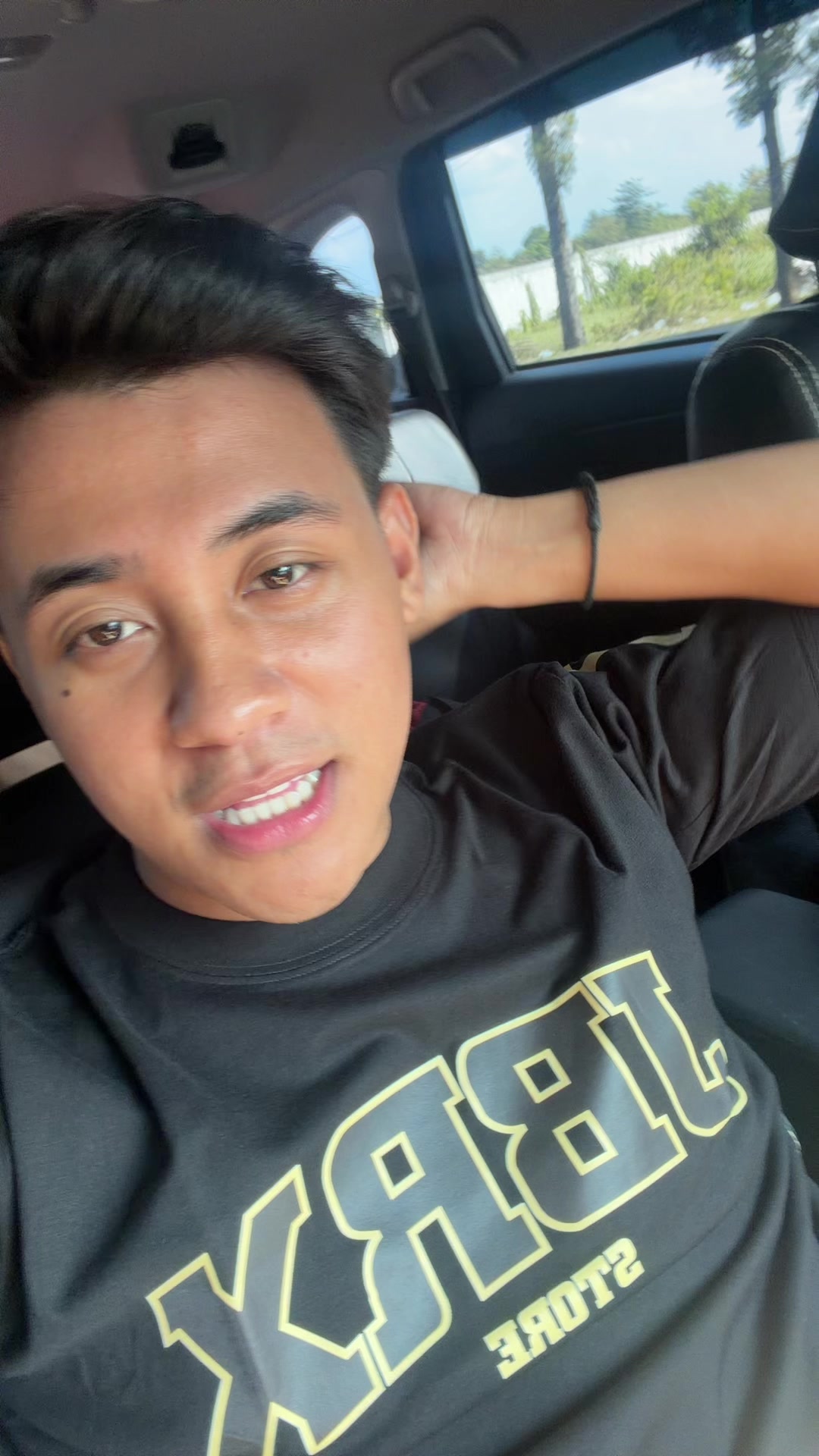 @sebutsajaakbar