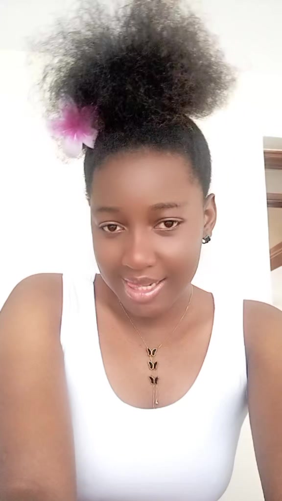 @🦋Deborah 🦋💜