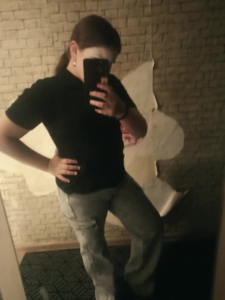 @Арина 😈🤘