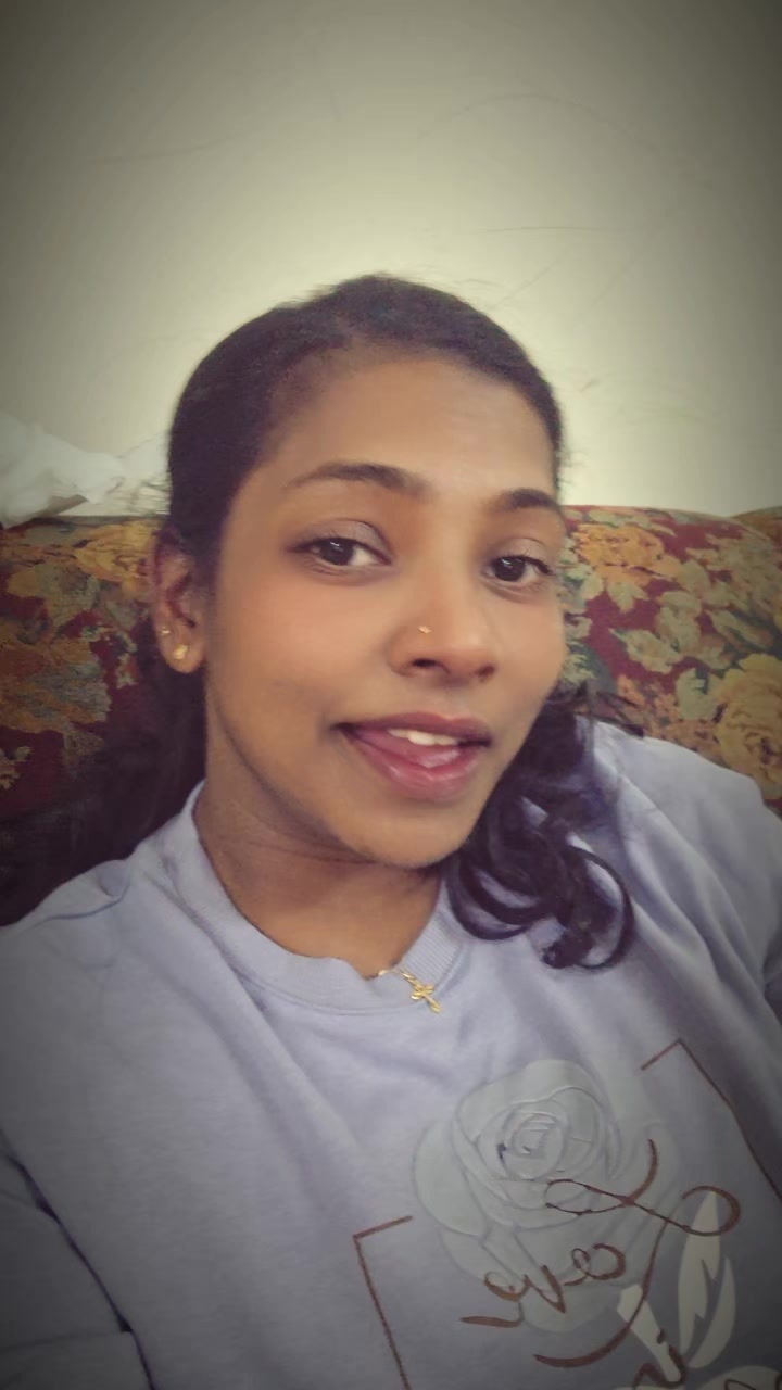 @anna mariya 🥰