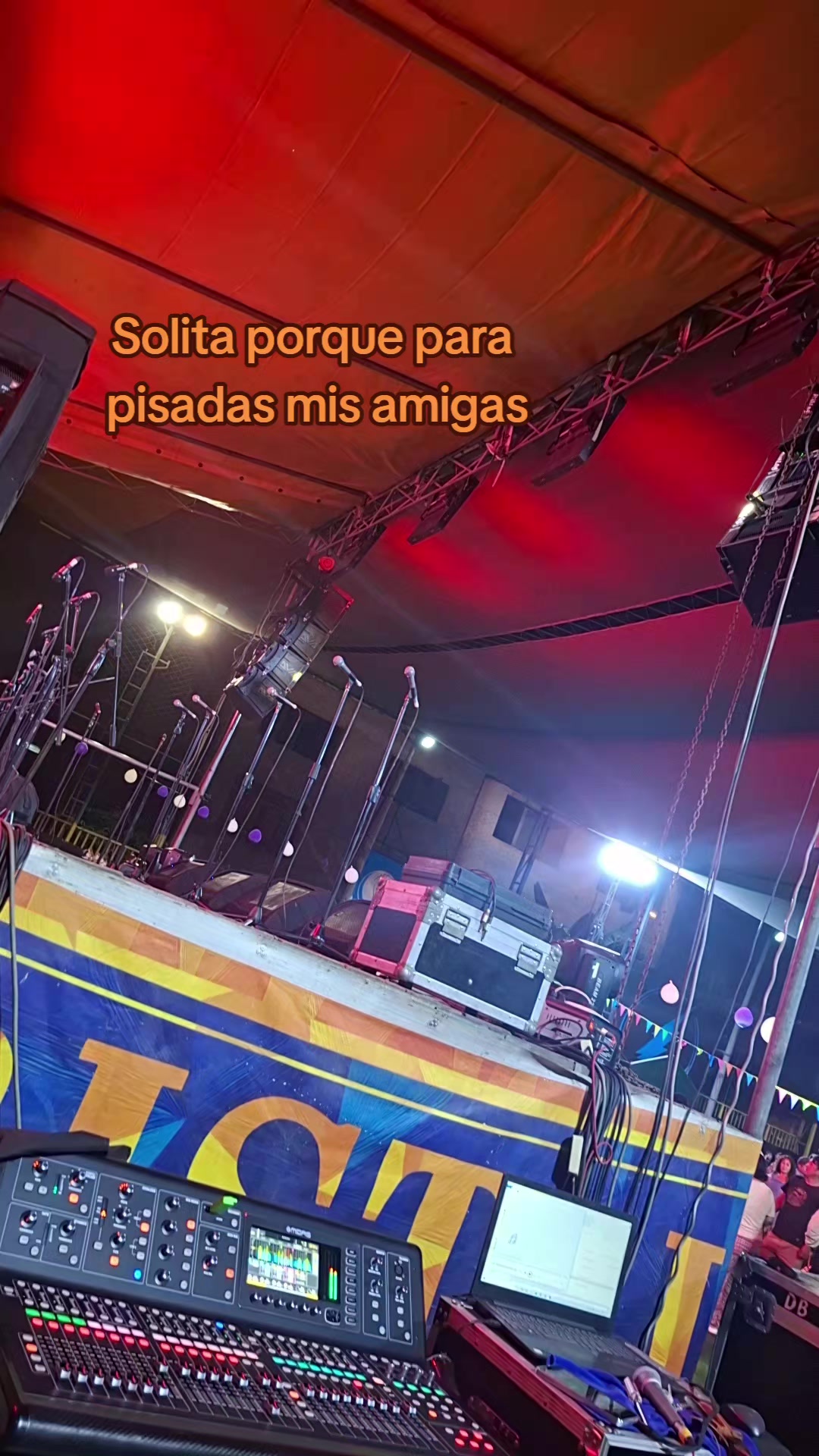 @melissit@