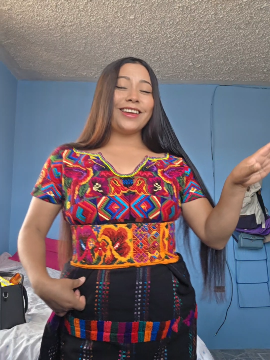 @Elena Va&iacute;l Oficial