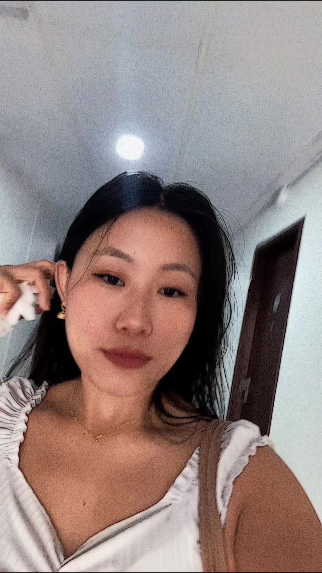 @Limbuni 👰🏻&zwj;♀️👑
