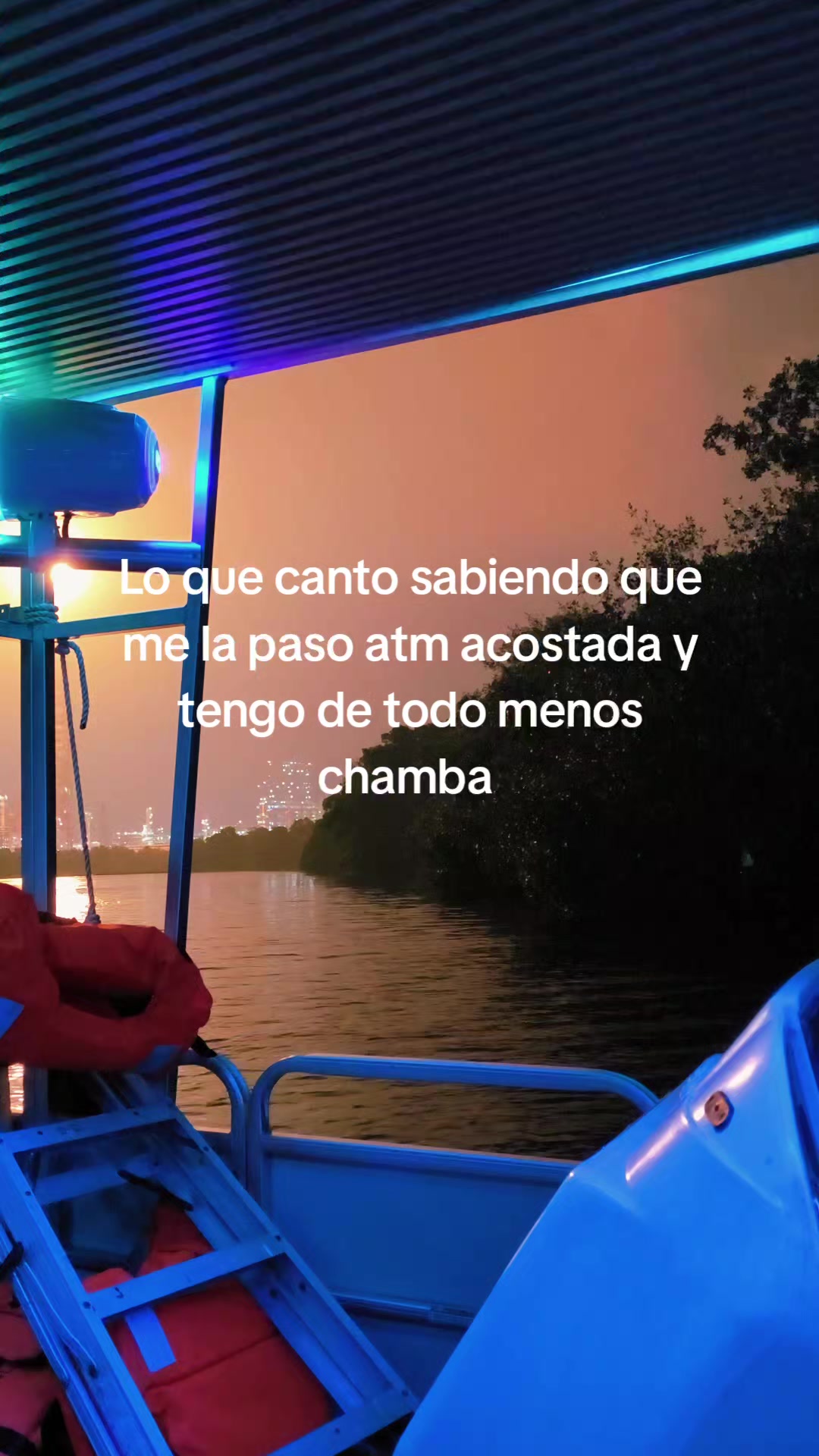 @Angie Maga&ntilde;a
