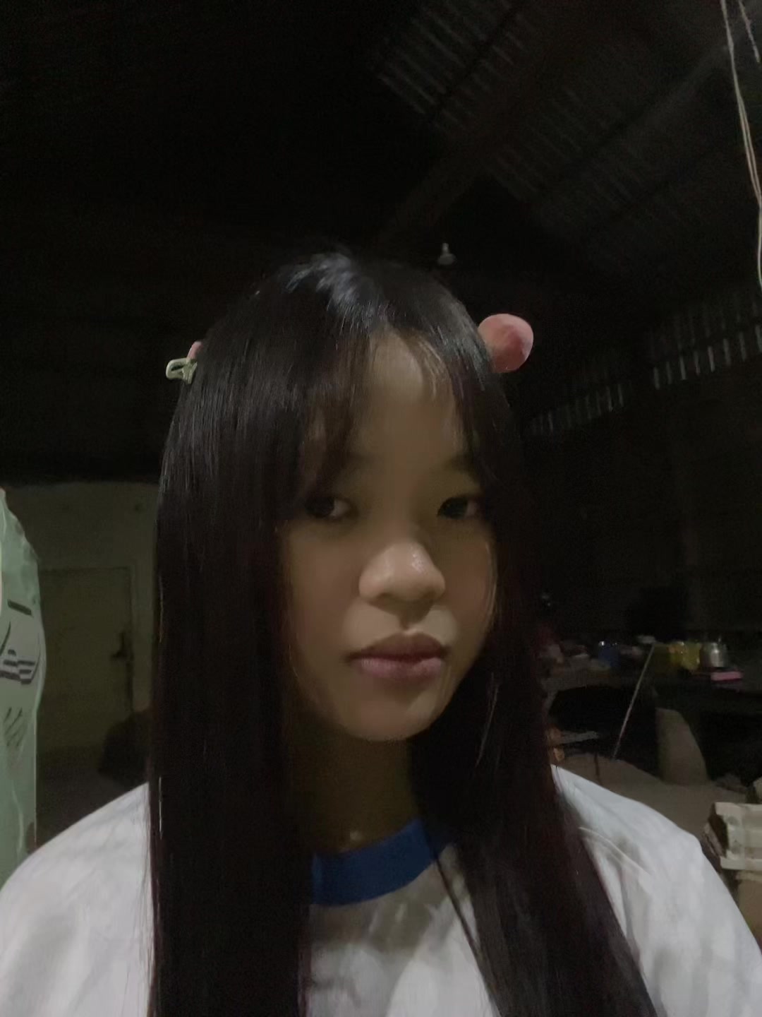 @អេងក្មេងបីសាច