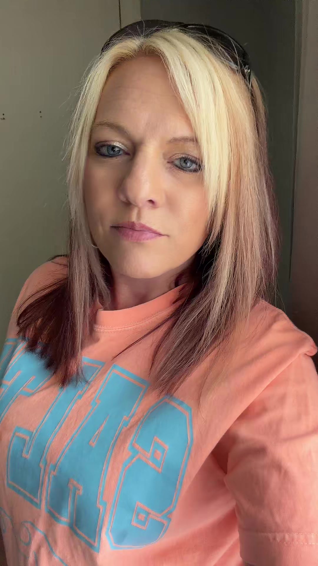 @CrimsonCorgiQueen🤑🍑