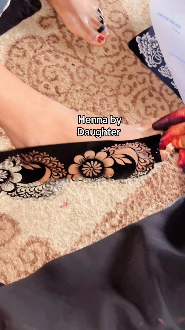 @hennabydaughter2