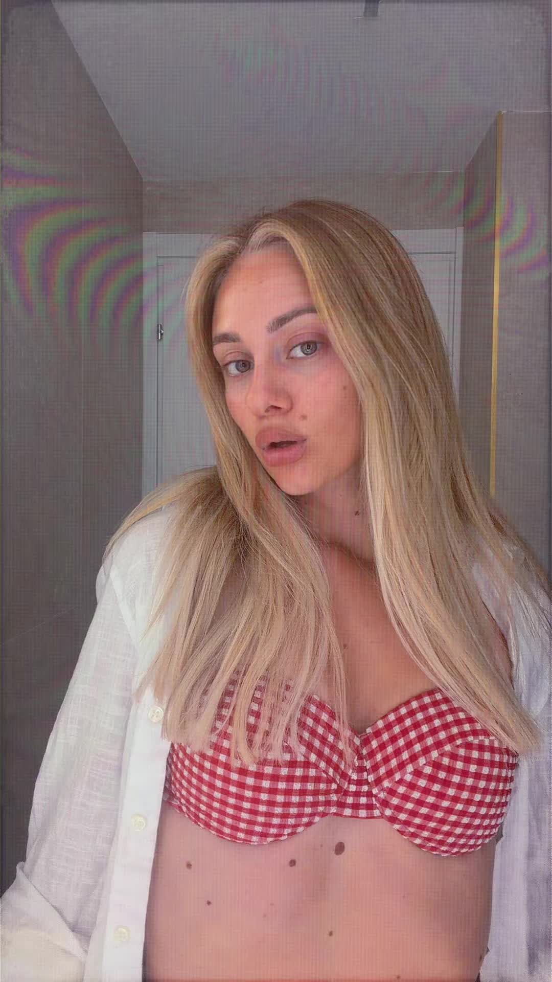 @ambralessandrinii