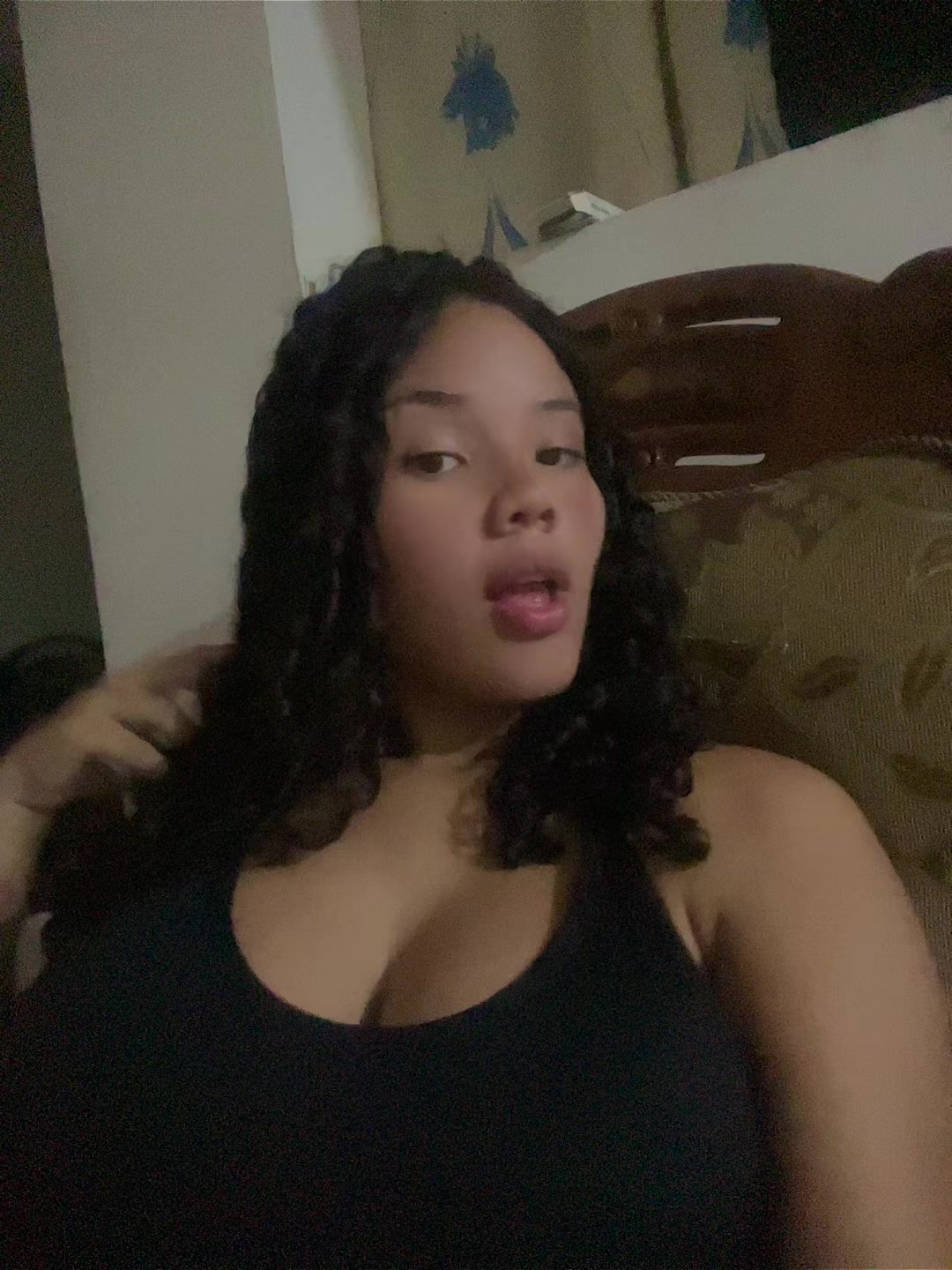 @Anny👑