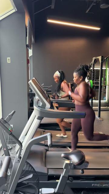 @Fitwitcheeks