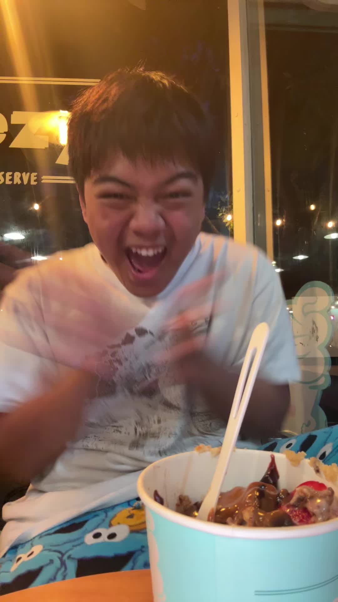 @Hi