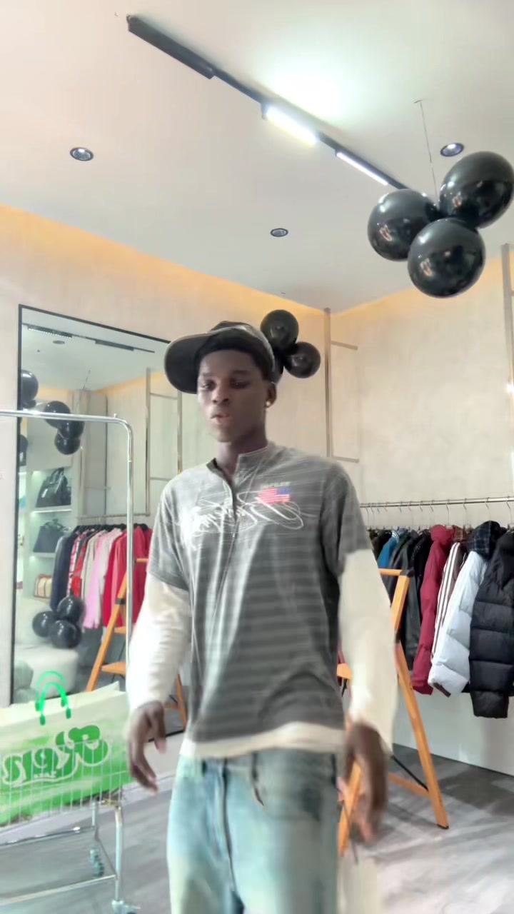 @ᴏmᴏswag⭐️ ♱