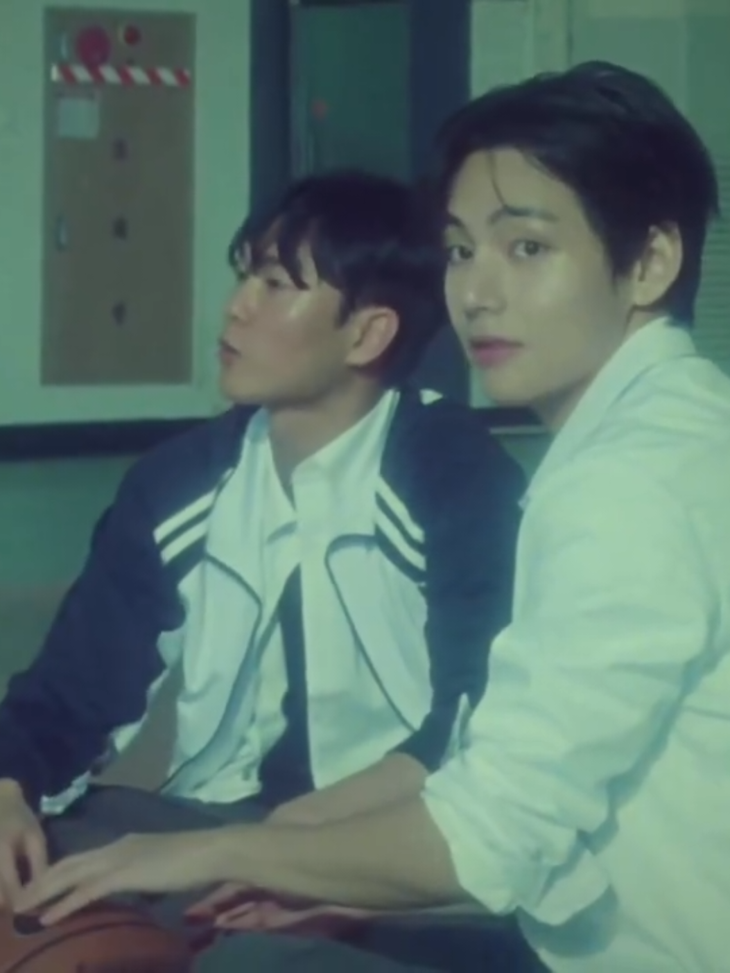 @๐๐-๐๐ก๐ฏ ๐ ึดึถึธ๐โ ๐ ฬ.