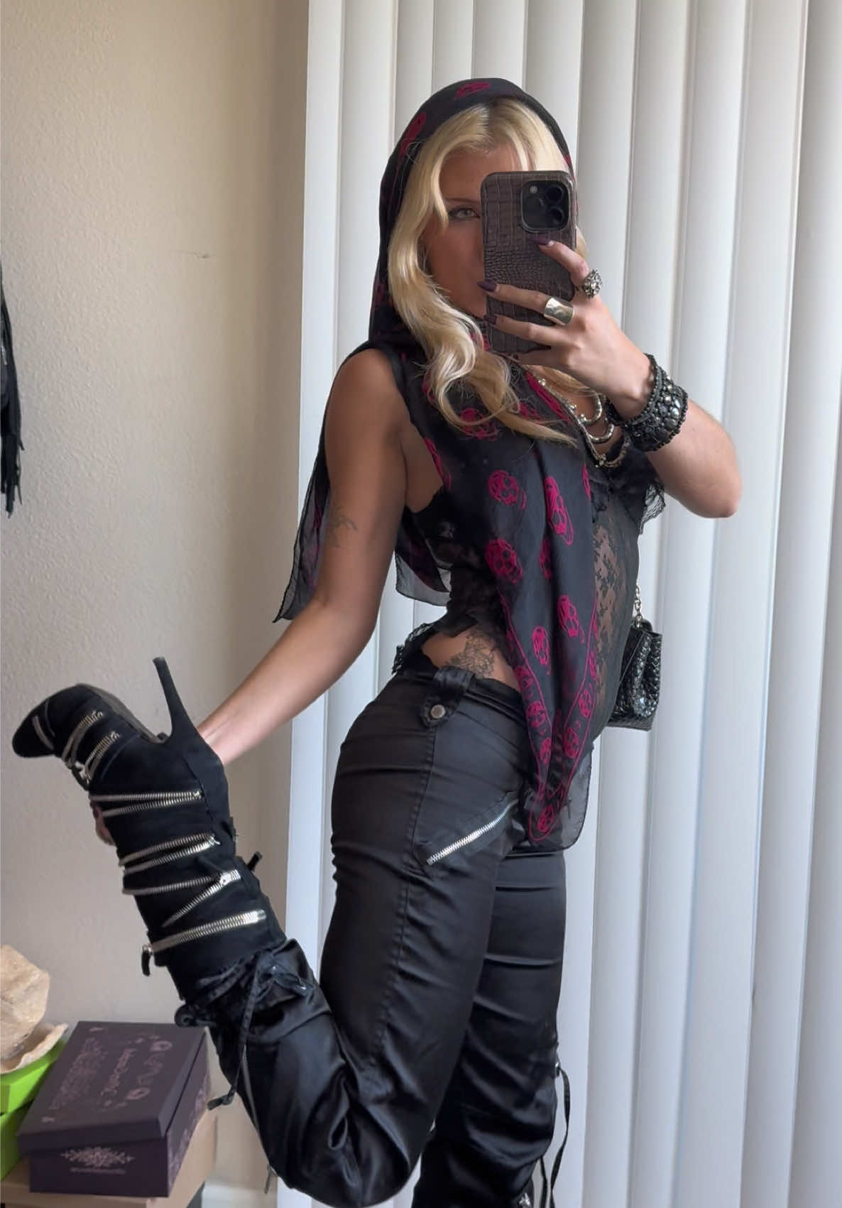 @Dominique