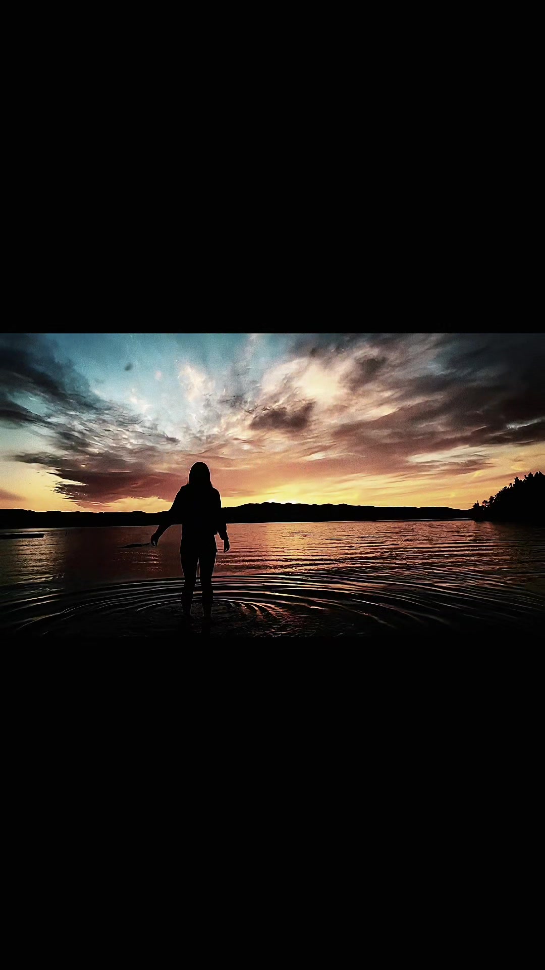 @Ponyo🖤