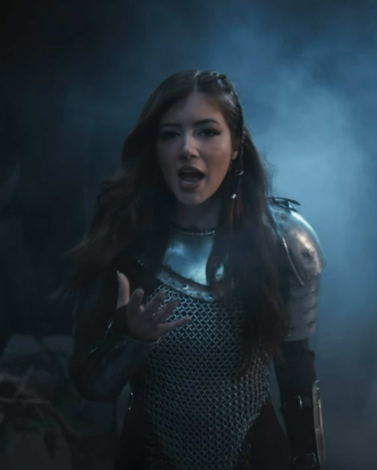 @chrissycostanza