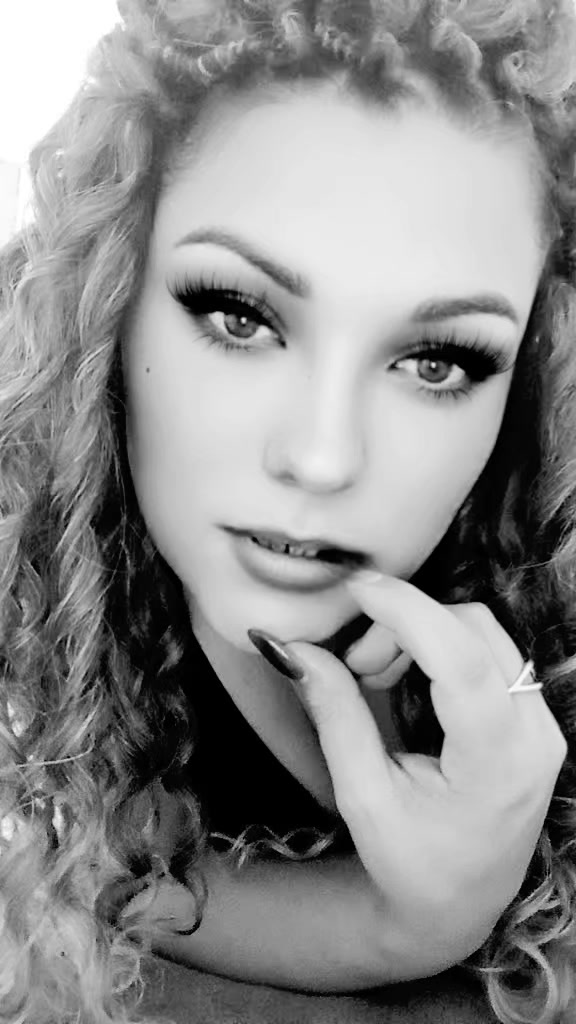 @iRiNkA))