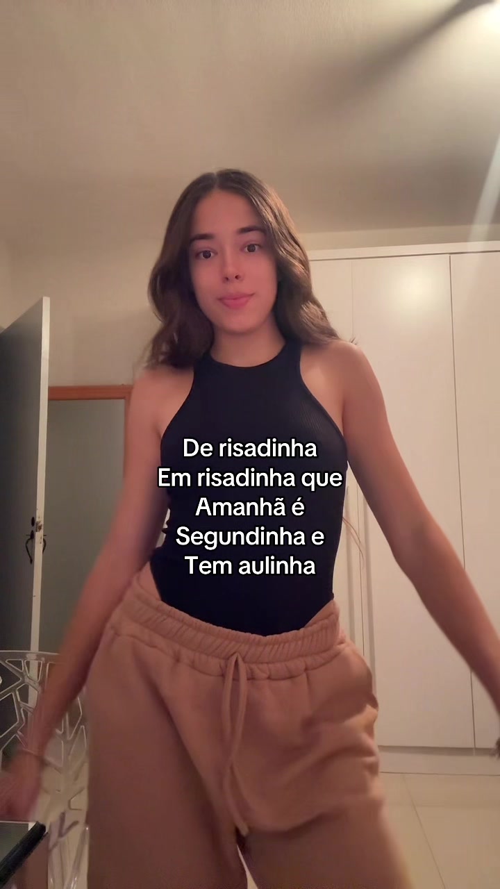 @Julia Andrade