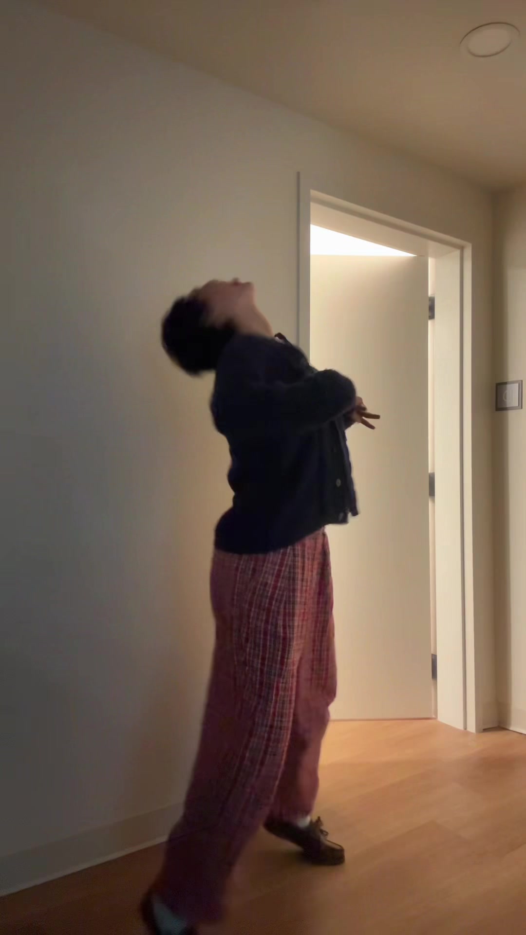 @Lily