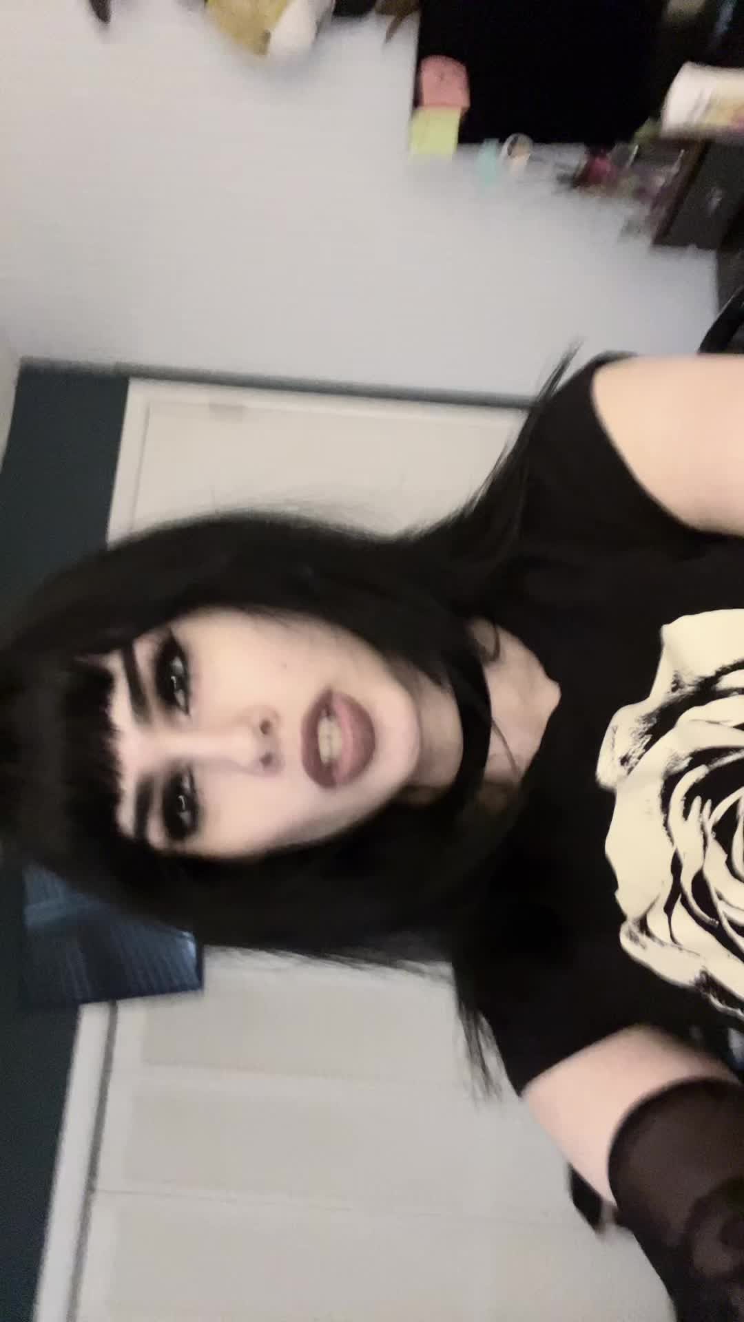 @Maria🦇