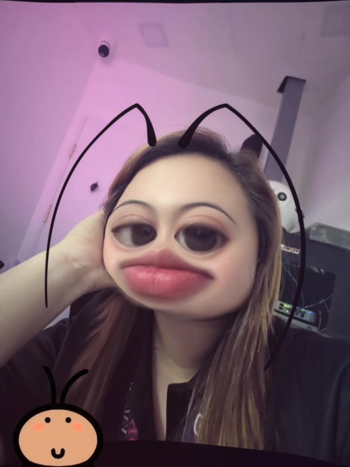 @✨🦋