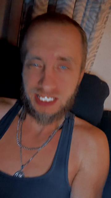@ᗩ1_😈 ᗰᖇ.ᗷᒪᑌEEYEᔕᔕᗩᐯᗩGE