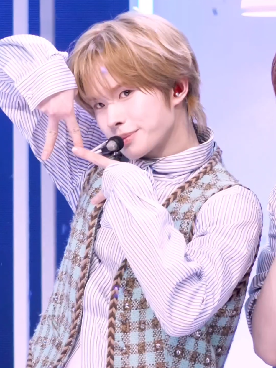 @kari 🕸️ | fancams!