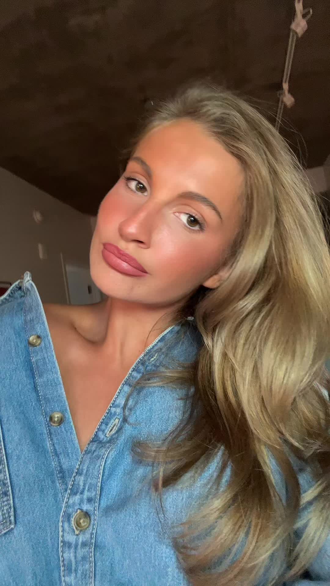 @🙂