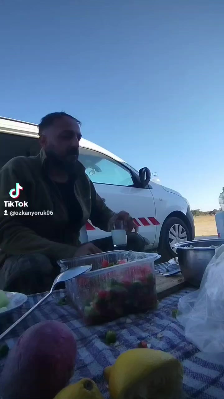 @&Ouml;zkan Y&ouml;r&uuml;k