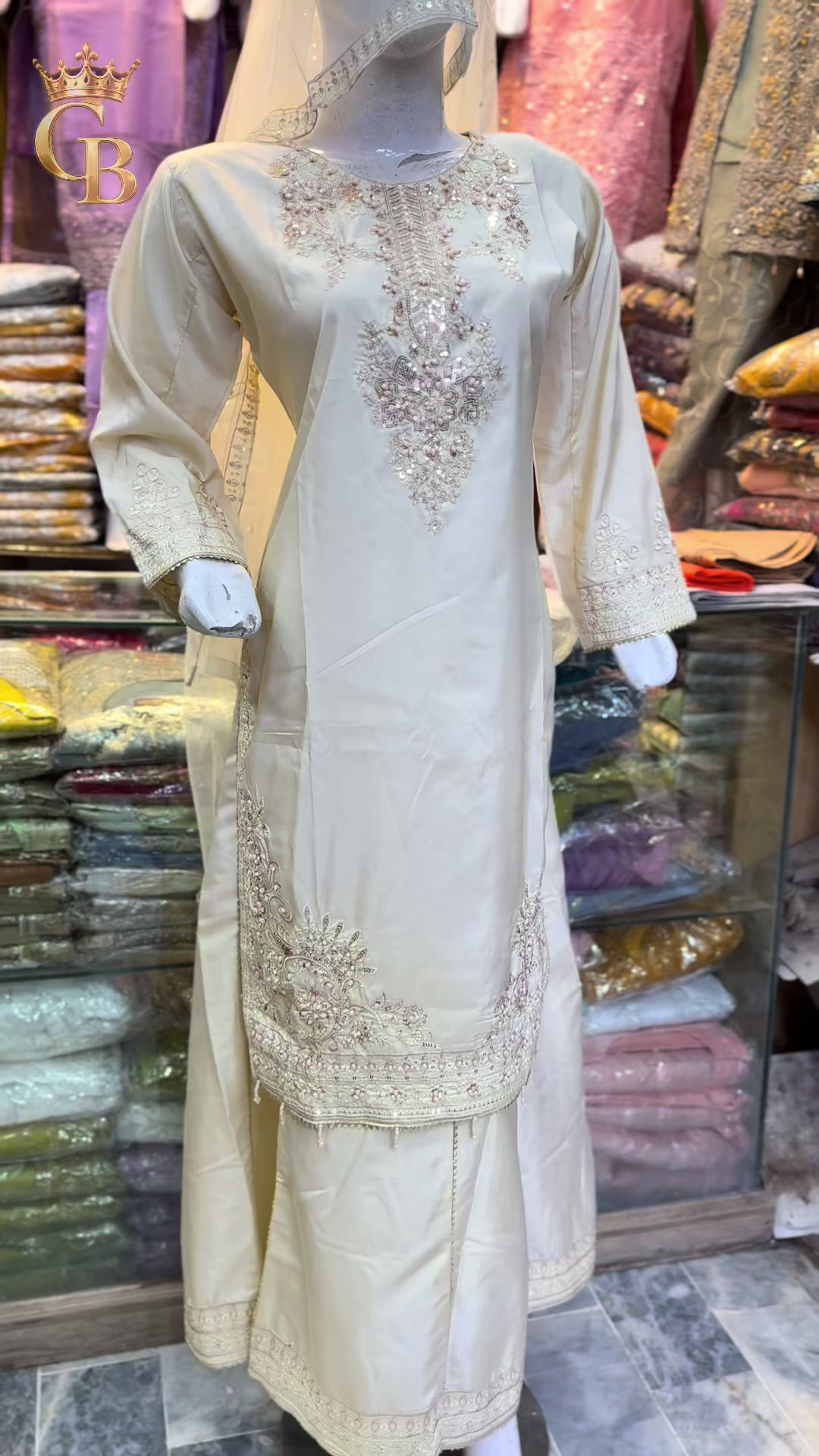 @Golden Garments